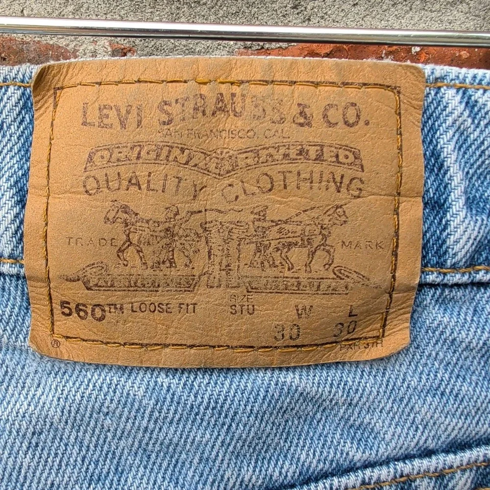Levi's 560 Student Jeans Mens 28x29 Light Wash Orange Tab 90s Made in USA